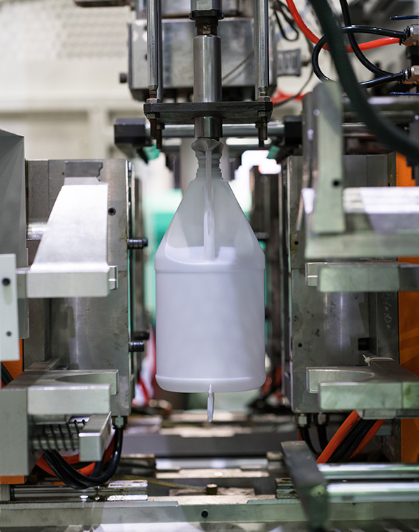 how does blow molding work