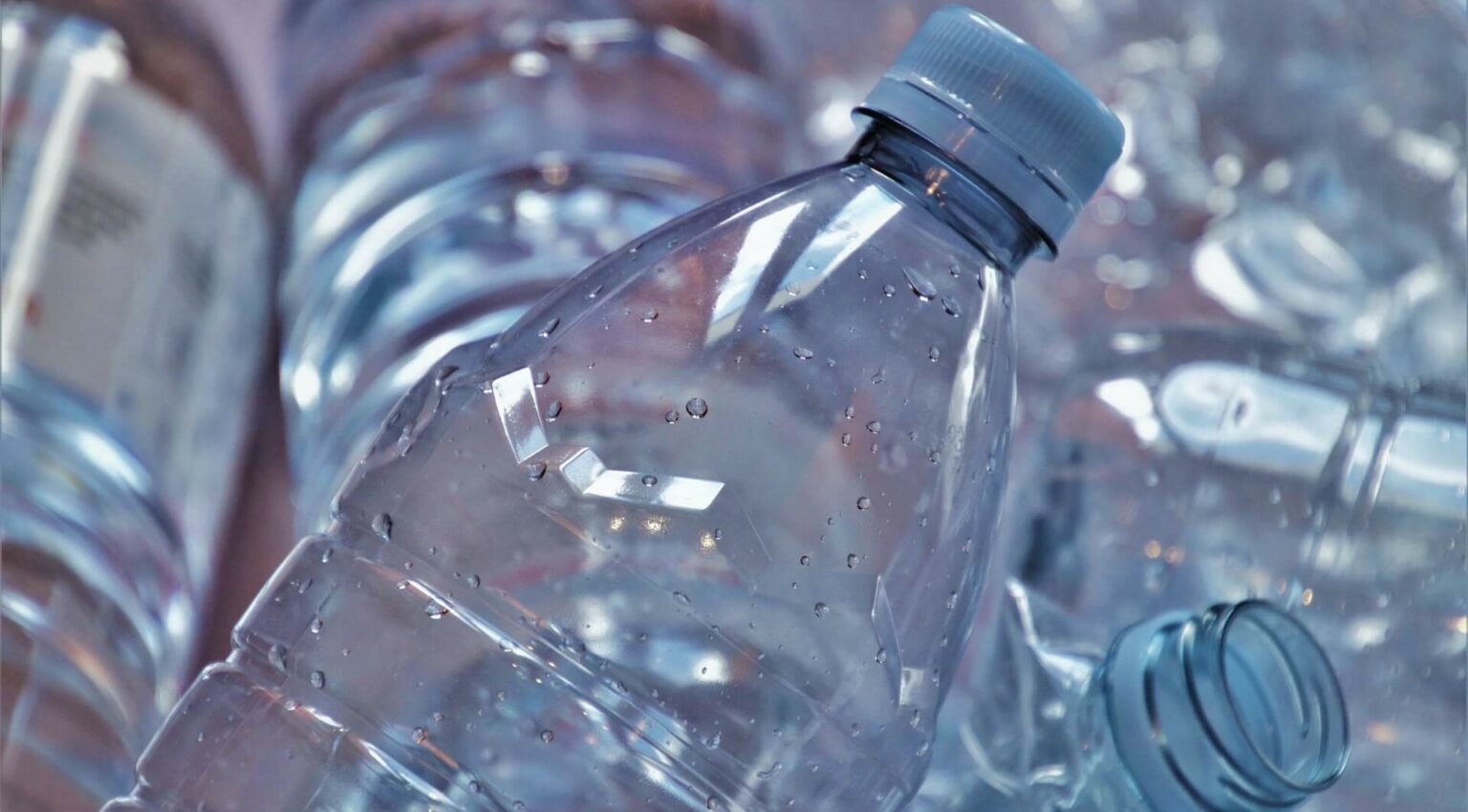 What Type Of Molding Is Used To Make Water Bottles